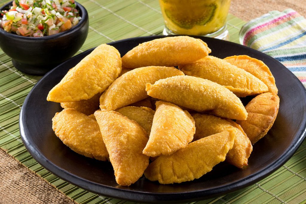 Empanadas vallunas hechas con productos Doñarepa
